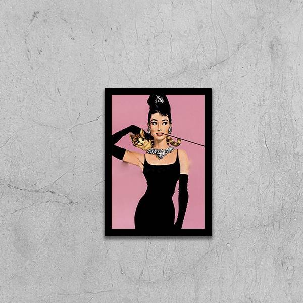 Quadro Audrey Hepburn Bonequinha de Luxo Rosa