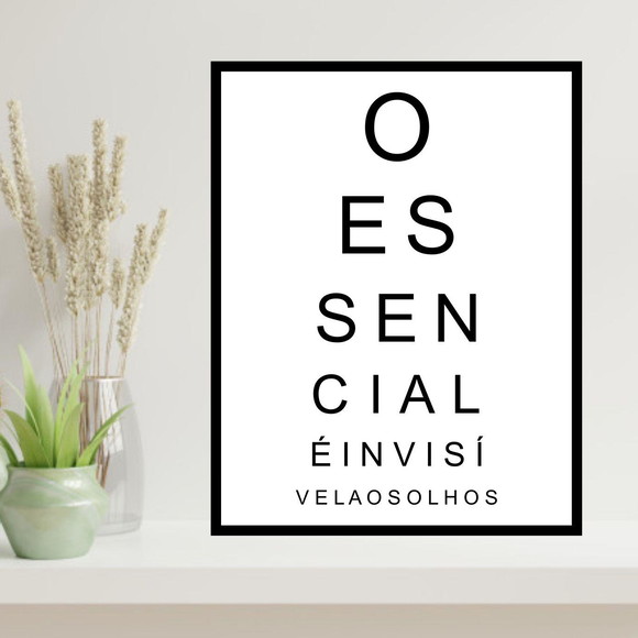 Quadro decorativo com frase preta e branca do pequeno príncipe