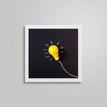 Quadro Decorativo Lâmpada Amarela