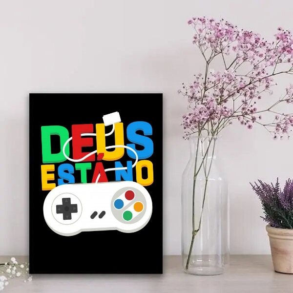 Quadro Gamer Deus Está No Controle