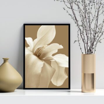 Quadro Decorativo Flor Branca Fundo Marrom