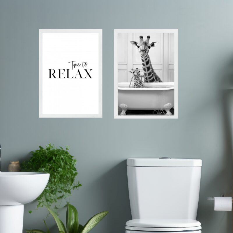 Kit 2 Quadros Banheiro Girafas - Time To Relax