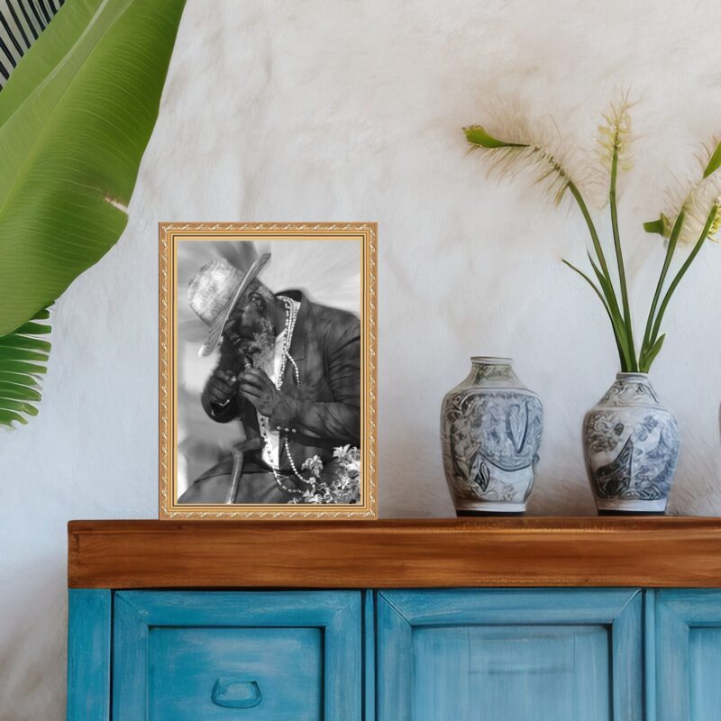 Quadro Moldura Dourada Fotografia Preto Velho