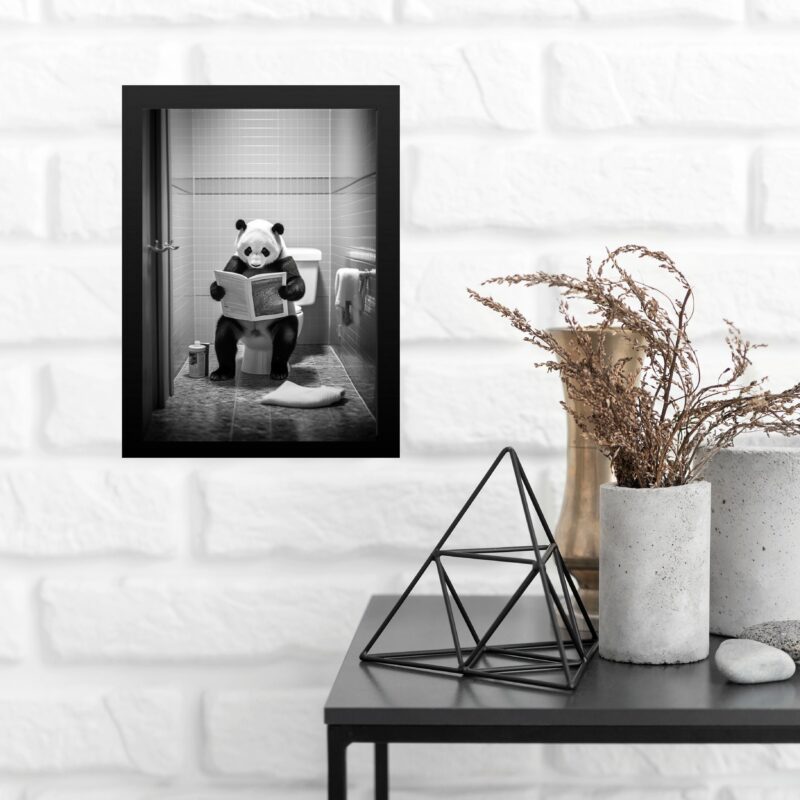 Quadro Para Decorar Banheiro Panda Com Jornal