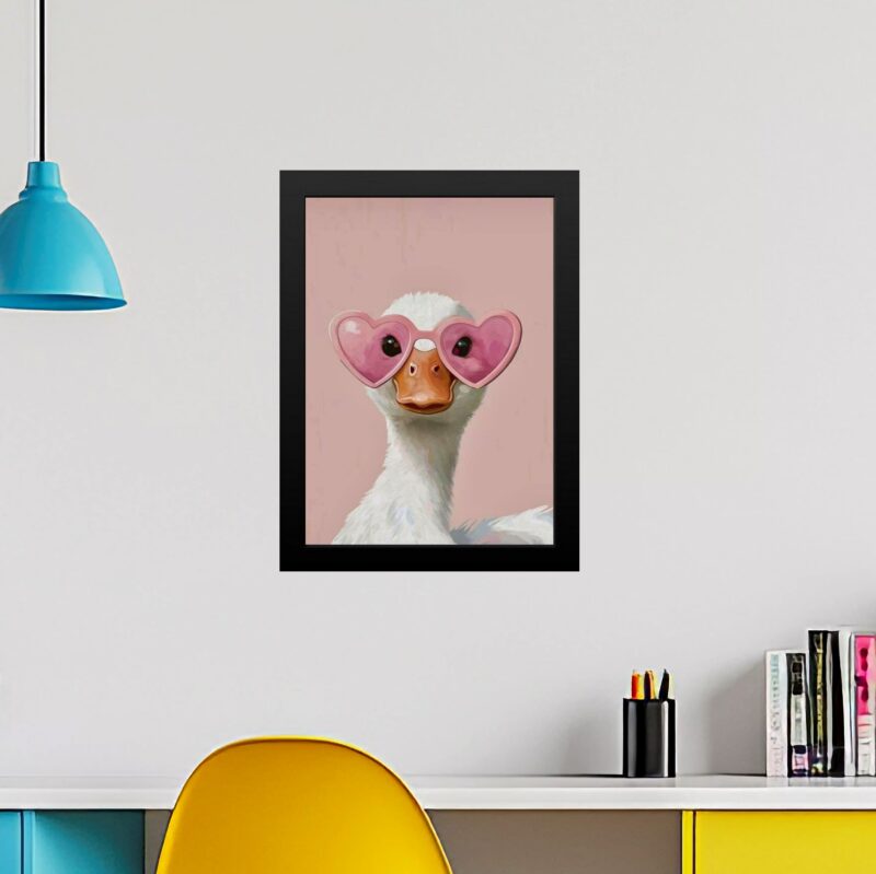 Quadro Decorativo Patinho Com Óculos de Coração