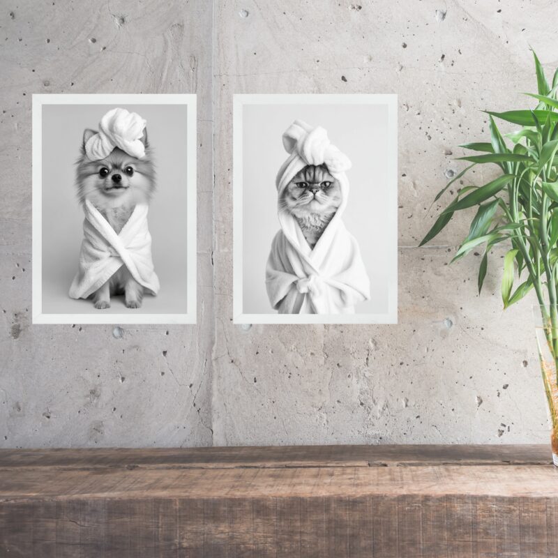 Kit 2 Quadros Divertidos Para Banheiro Gatinha e Cachorrinha