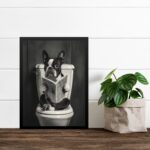Quadro Boston Terrier No Banheiro Lendo Jornal