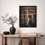 Quadro Decorativo Biblioteca Garotinha - 70x50 cm