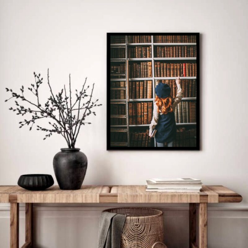 Quadro Decorativo Biblioteca Garotinha - 70x50 cm