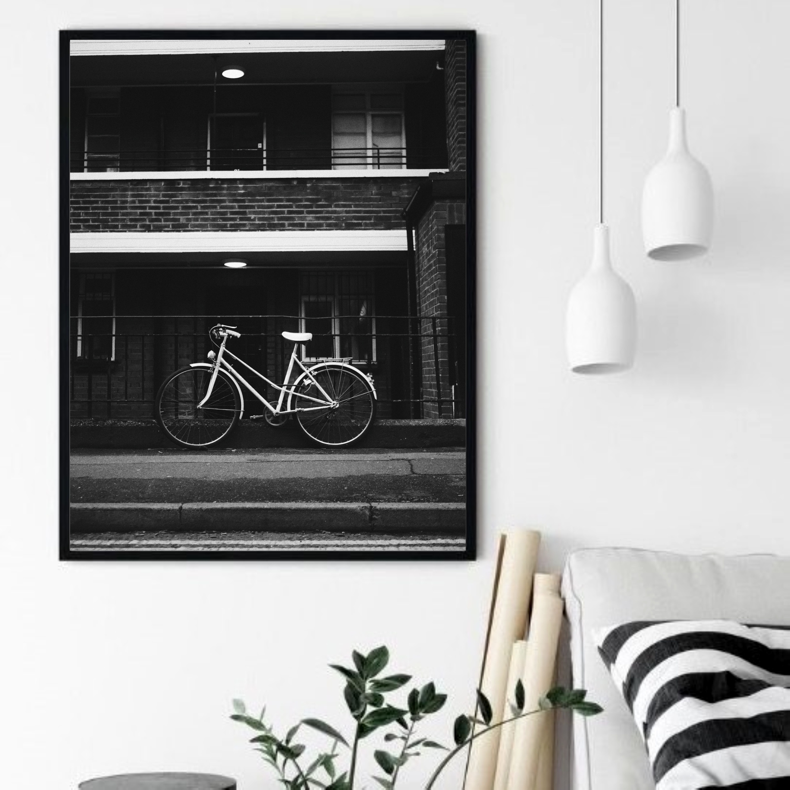 Quadro Decorativo Bicicleta Retro Calçada - 70x50 cm