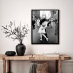 Quadro Decorativo Casal Beijo Retro - 70x50 cm