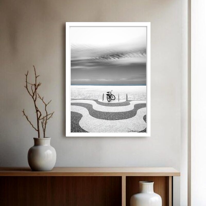 Quadro Decorativo Copacabana Calçada Bicicleta - 70x50 cm