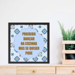 Quadro Decorativo Dançar Na Cozinha- 33x33 Cm