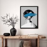 Quadro Decorativo Mulher Azul Nórdico - 70x50 cm