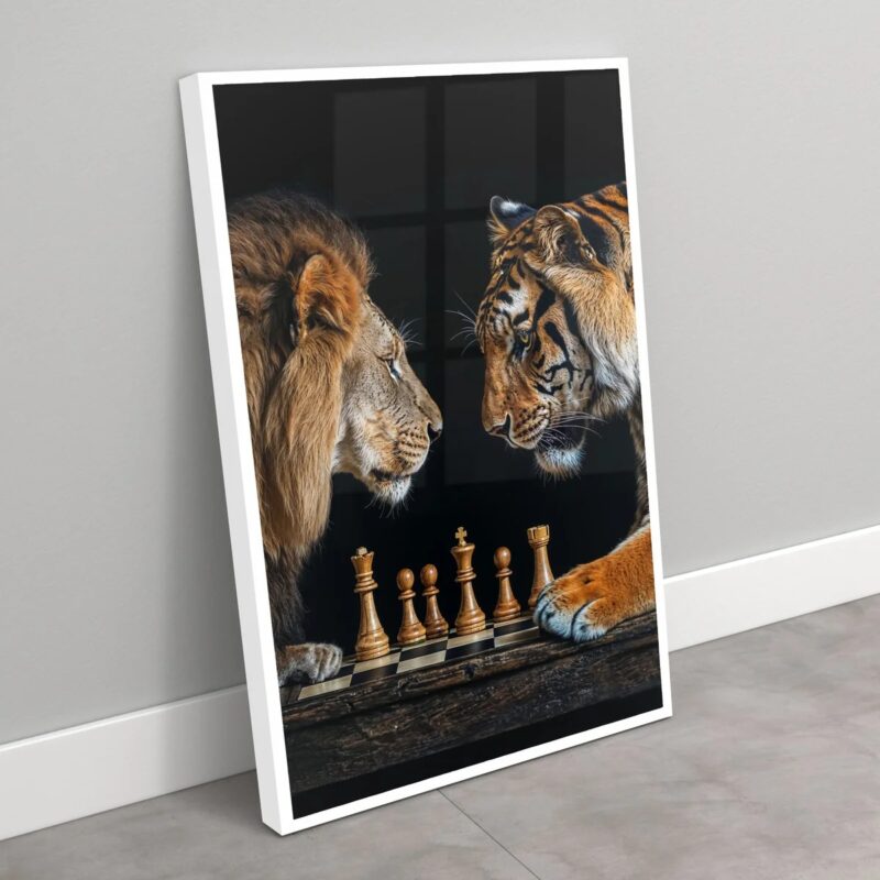 Quadro Disputa Xadrez Leão e Tigre - 70x50 Cm
