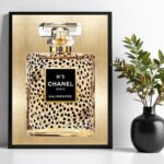 Quadro Decorativo Fashion Perfume Oncinha