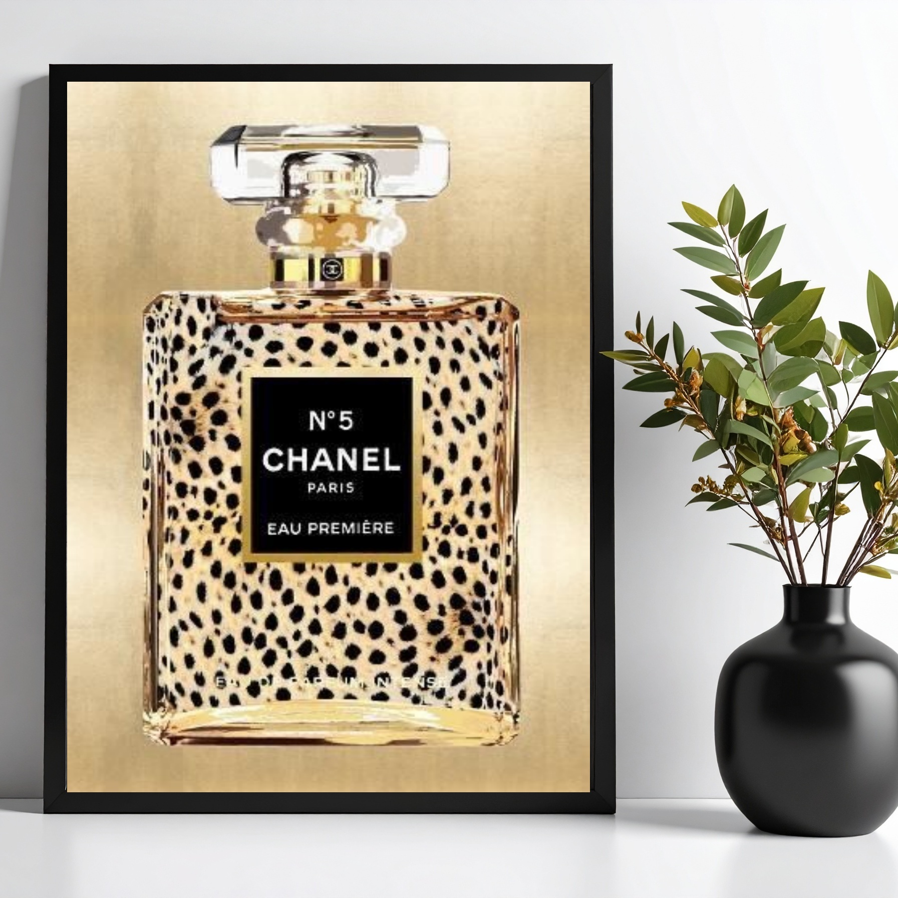 Quadro Decorativo Fashion Perfume Oncinha