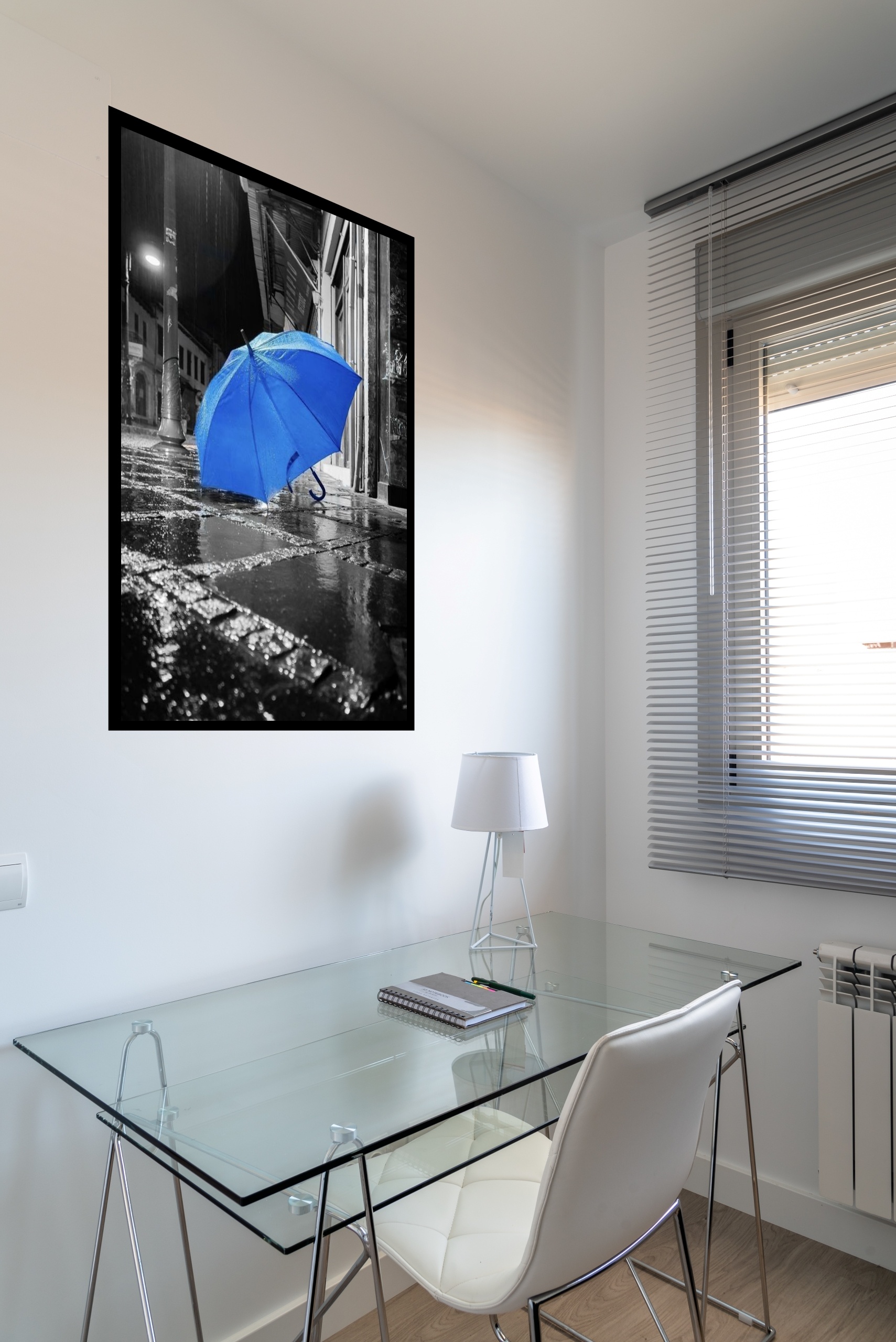 Quadro Decorativo Guarda-Chuva Azul - 70x50 cm