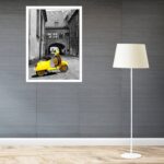 Quadro Decorativo Itália Vespa Amarela - 70x50 cm