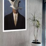 Quadro Decorativo Obra René Magritte Ilusionismo - 70x50 cm