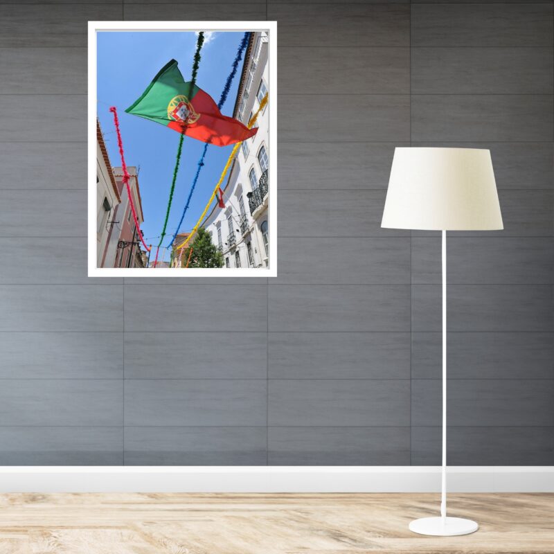 Quadro Decorativo Portugal Bandeira Céu - 70x50 cm
