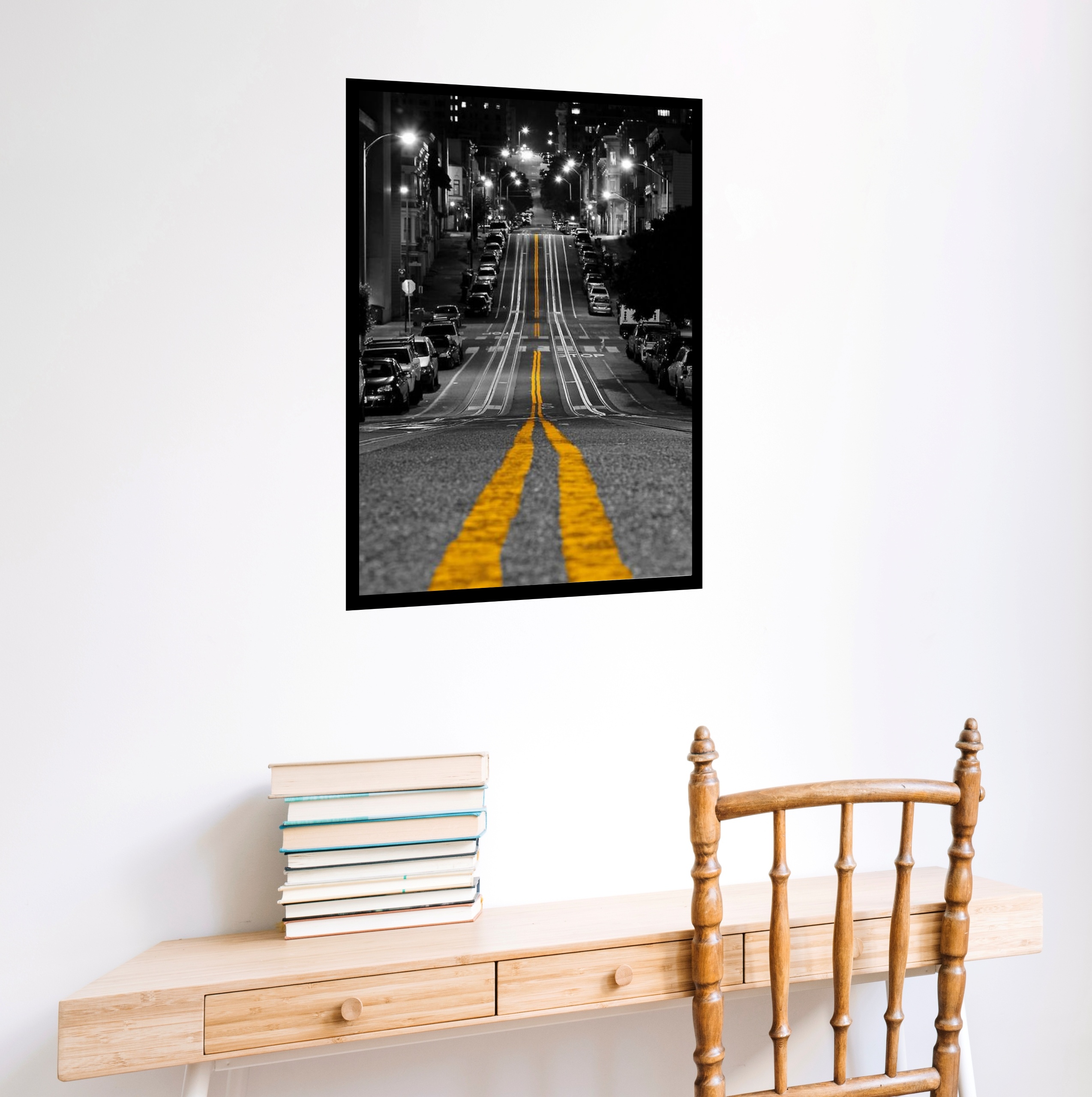 Quadro Decorativo Rua Deserta Faixa Amarela - 70x50 cm