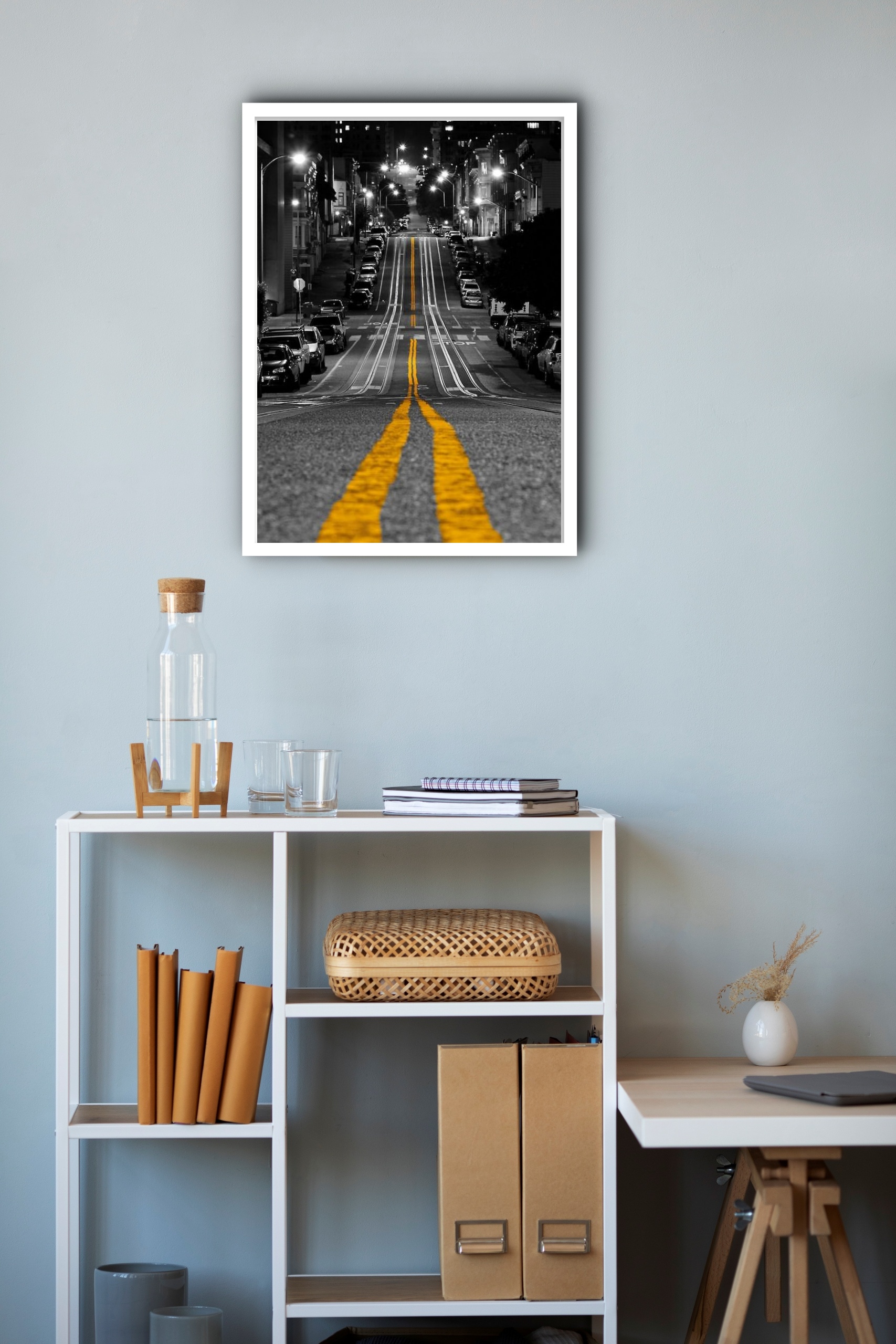 Quadro Decorativo Rua Deserta Faixa Amarela - 70x50 cm