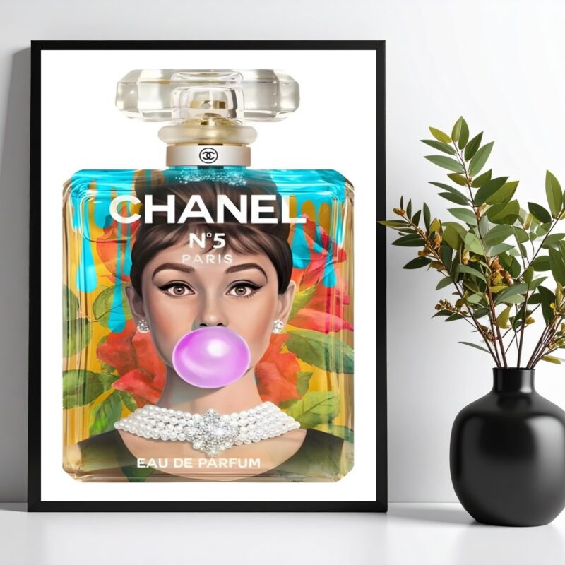 Quadro Fashion Audrey Perfume Famoso
