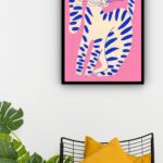 Quadro Decorativo Arte Gato Fundo Rosa - 70x50 cm