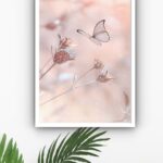 Quadro Decorativo Borboleta Flores Bege - 70x50 cm