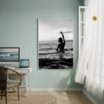 Quadro Decorativo Mulher Nadando P&B-70x50cm