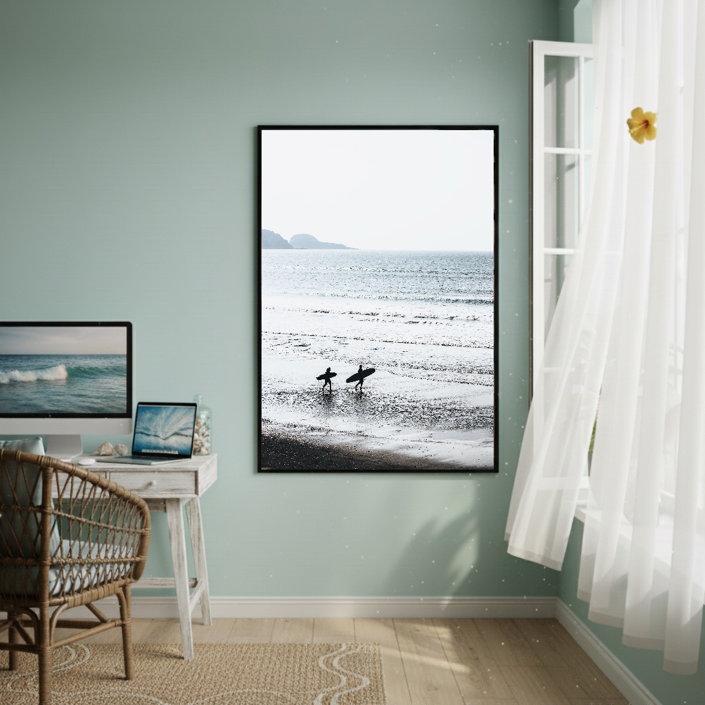 Quadro Decorativo Surfistas Na Praia - 70x50 cm